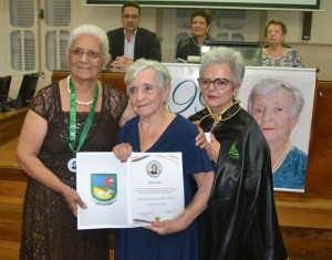 Academia de Letras comemora os 99 anos de Dona Didinha