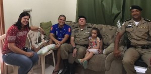 Comandante da 15ª RPM visita soldado ferido em ação policial