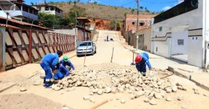 Prefeitura continua obras de drenagem pluvial nos bairros da cidade