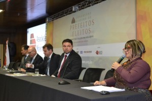 Dados da Assistência Social são apresentados no Congresso Mineiro de Prefeitos Eleitos