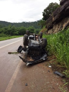 Reitor da Unipac sofre acidente automobilístico na BR-418