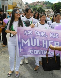 Caminhada do grupo das Mulheres Unidas contra a violência