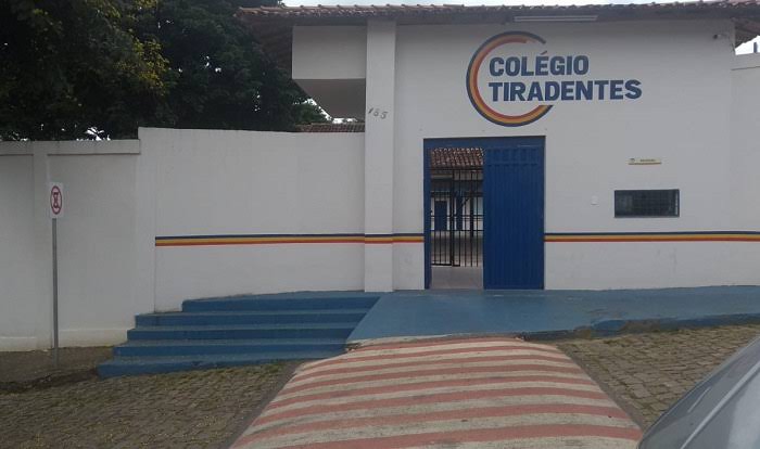 Grupo de PMs reclama de prova para curso de sargento no Colégio Tiradentes em Teó: “Recolheram o gabarito antes do tempo informado pelo aplicador”