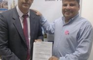 Representando o prefeito de Poté, Charles Timóteo visita Neilando Pimenta em demanda sobre regularização fundiária