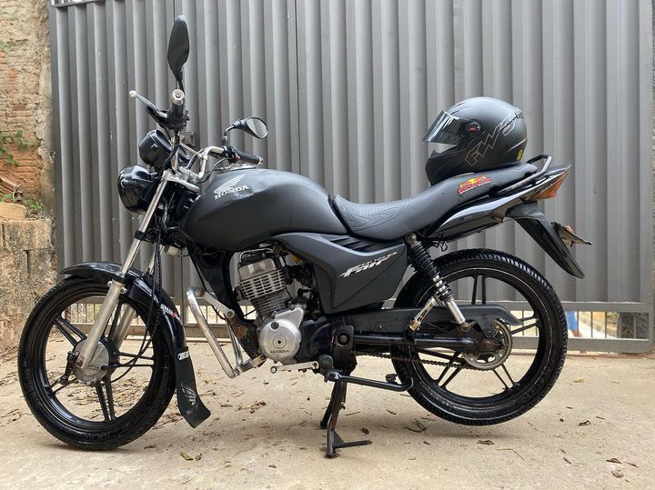 Jovem tem moto furtada enquanto estava na casa da namorada em Teó; Foram 5 motos levadas em 5 dias na cidade
