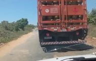 Usuários da BR-367 reclamam das péssimas condições da rodovia em plena era do desenvolvimento do lítio