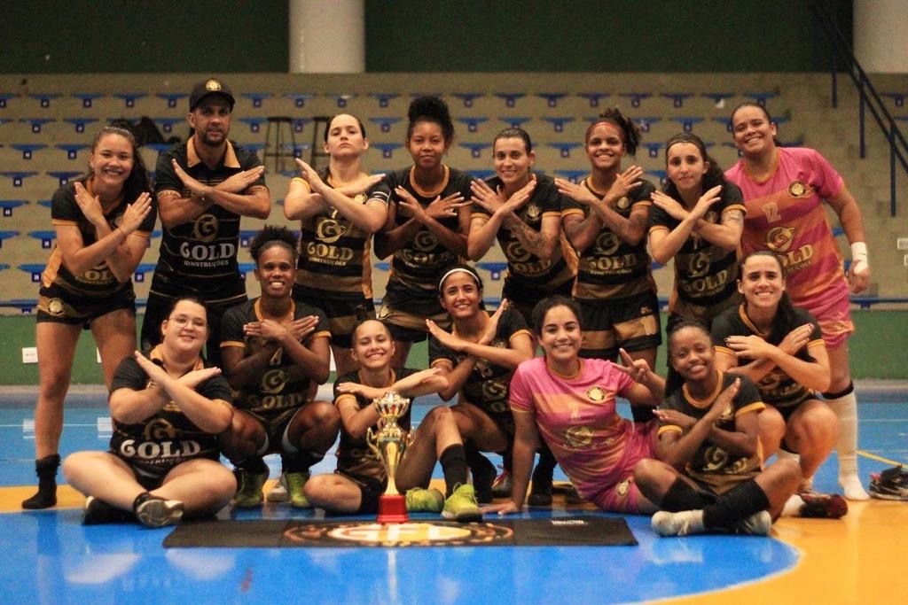 Treinador teófilo-otonense é campeão estadual de futsal feminino no Espírito Santo