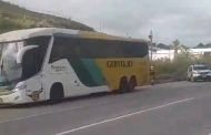 Após denúncia de homem armado em ônibus, PM aborda veículo na Lajinha, zona rural de Teófilo Otoni